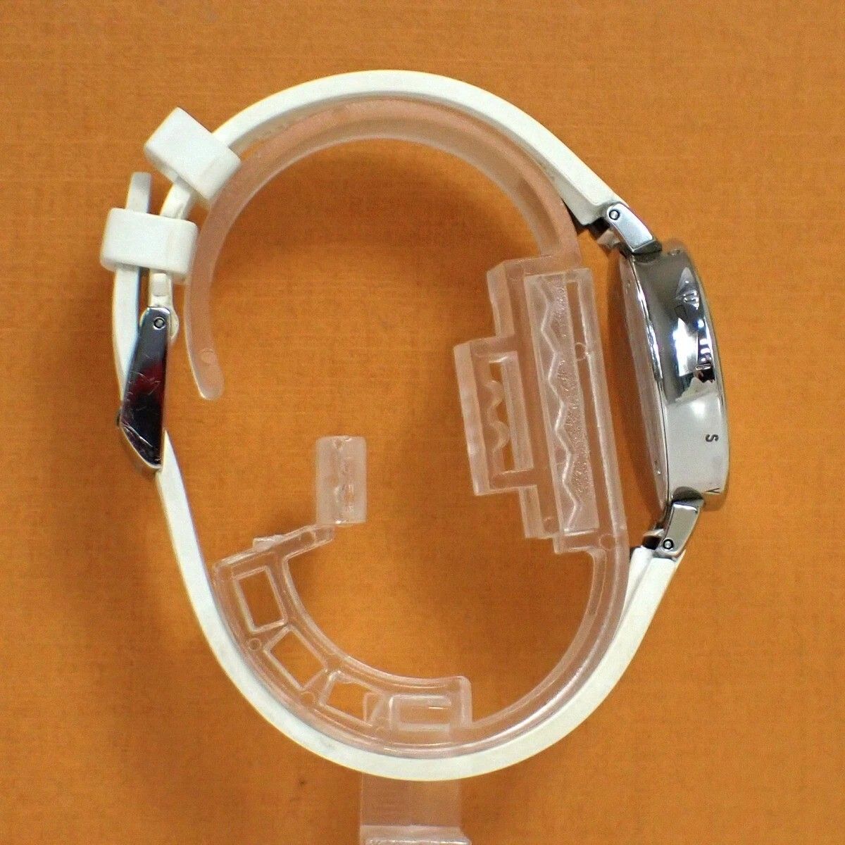Louis Vuitton Tambour Moon Star PM Watch White — view 5