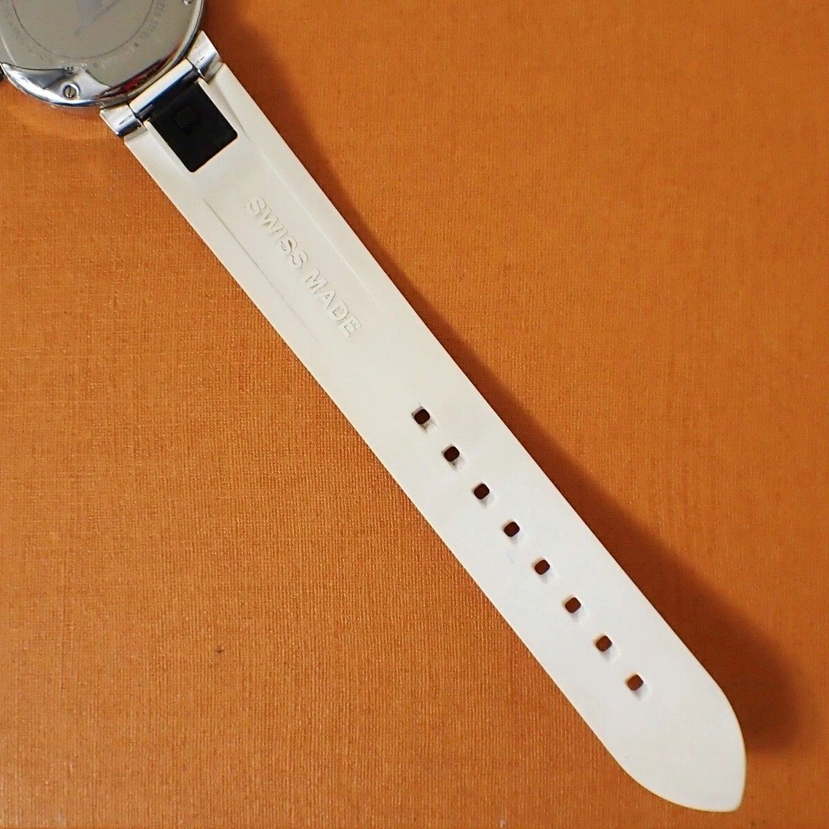 Louis Vuitton Tambour Moon Star PM Watch White — view 7