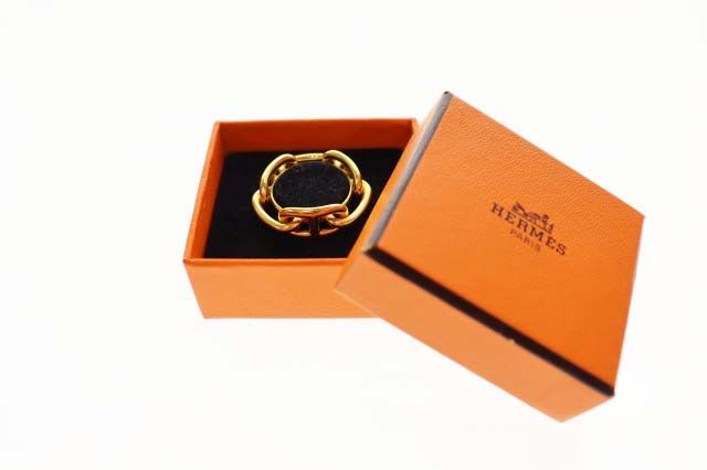 Hermes Legato 90 Scarf Ring Gold Closure — view 8