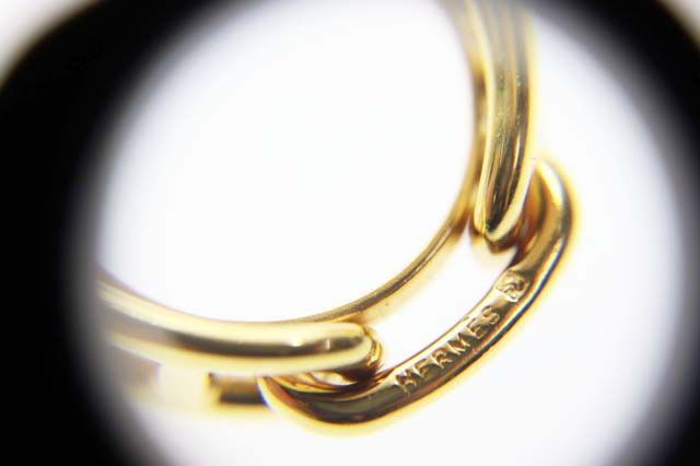 Hermes Legato 90 Scarf Ring Gold Closure — view 5