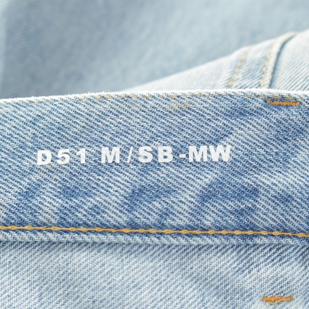 Saint Laurent Cotton Mid Straight Baggy Jeans Ice Wash Denim Pants Michigan — view 8