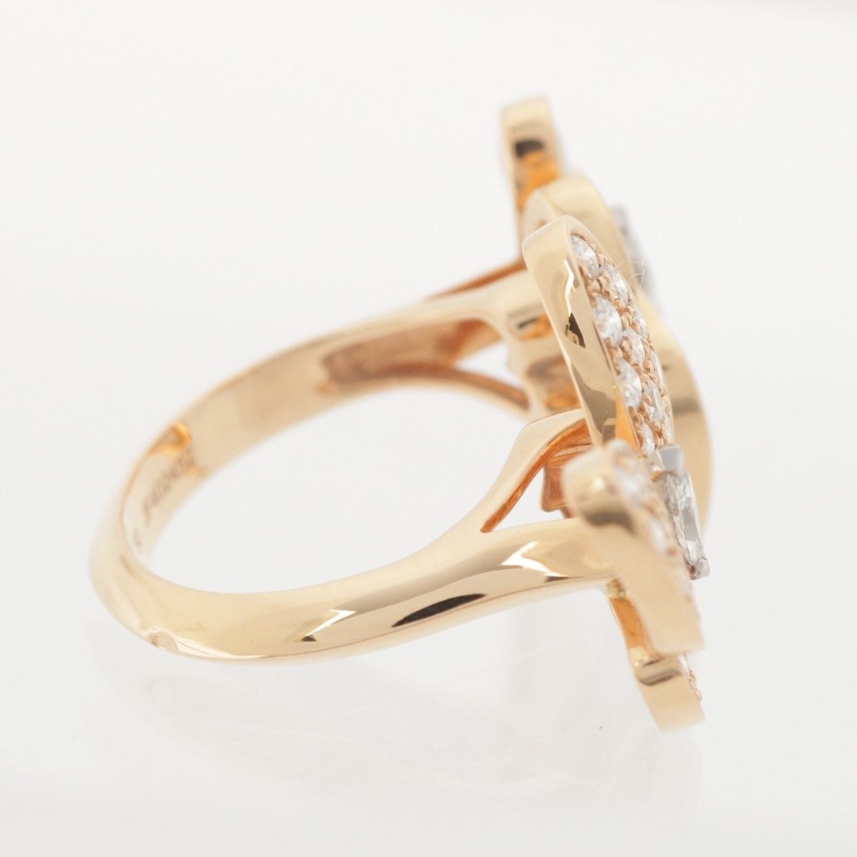 Van Cleef & Arpels de Papillon Entre les Doors Diamond Mother of Pearl Ring — view 6