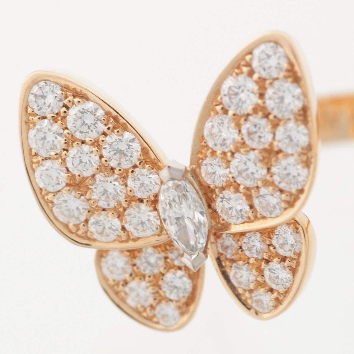 Van Cleef & Arpels de Papillon Entre les Doors Diamond Mother of Pearl Ring — view 7
