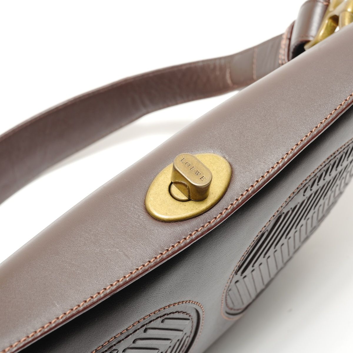 Loewe Shoulder Bag Anagram Turnlock — view 9
