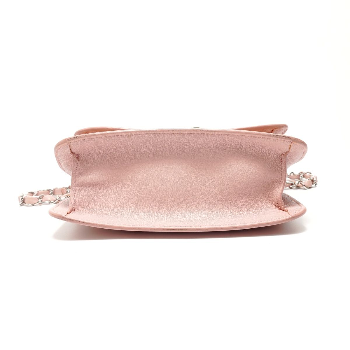 Chanel Shoulder Bag Half CC Logo Leather Chain — view 7
