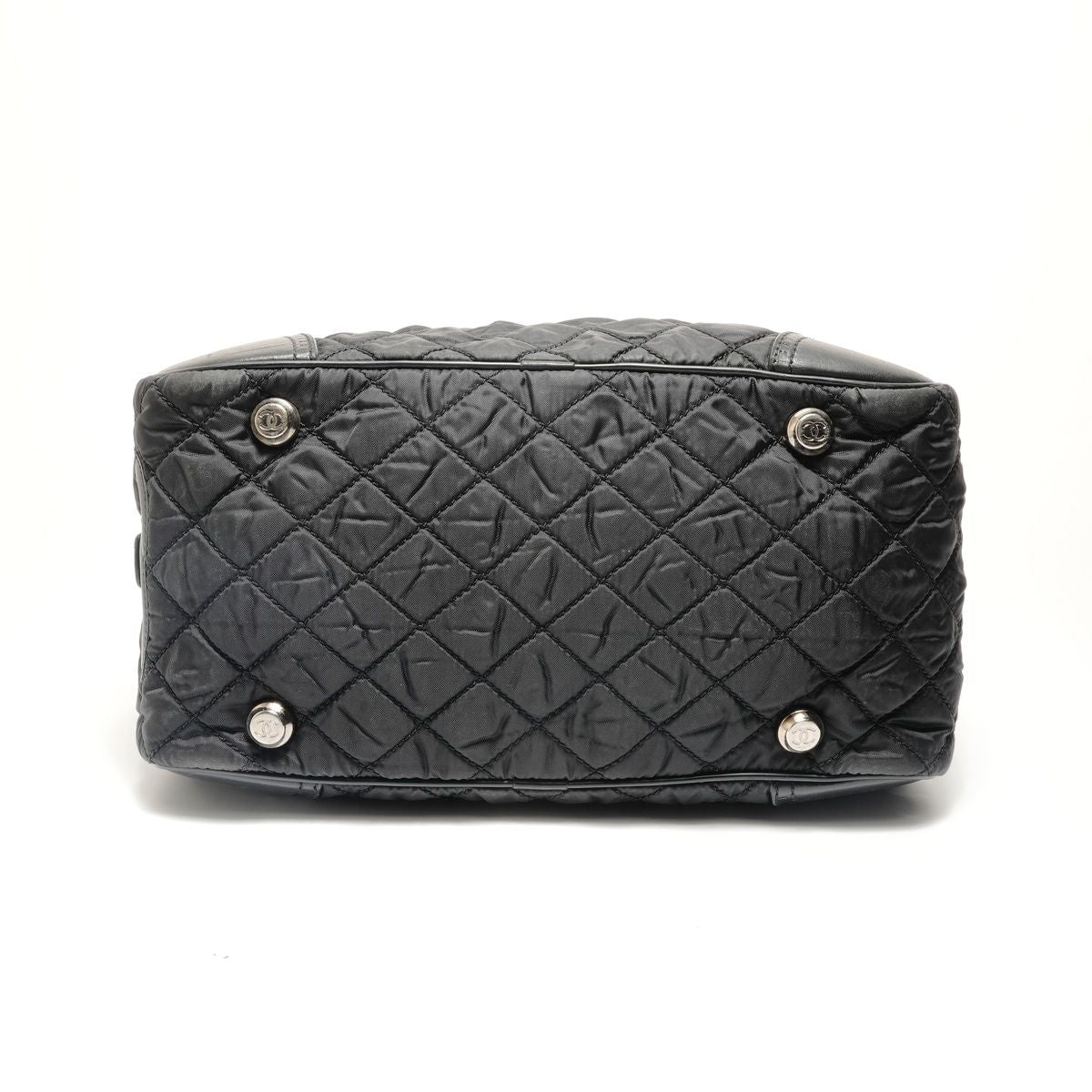 Chanel Handbag Paris New York Line Quilted — view 7