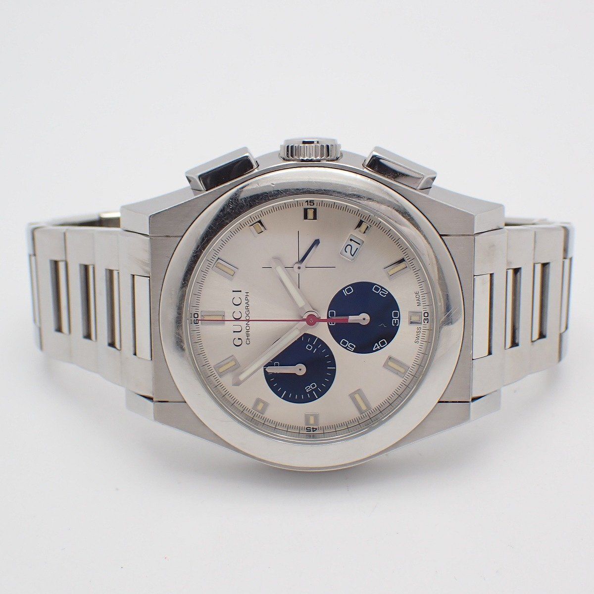Gucci 115.2 Pantheon Chronograph Quartz Watch Silver Dial SS — view 2