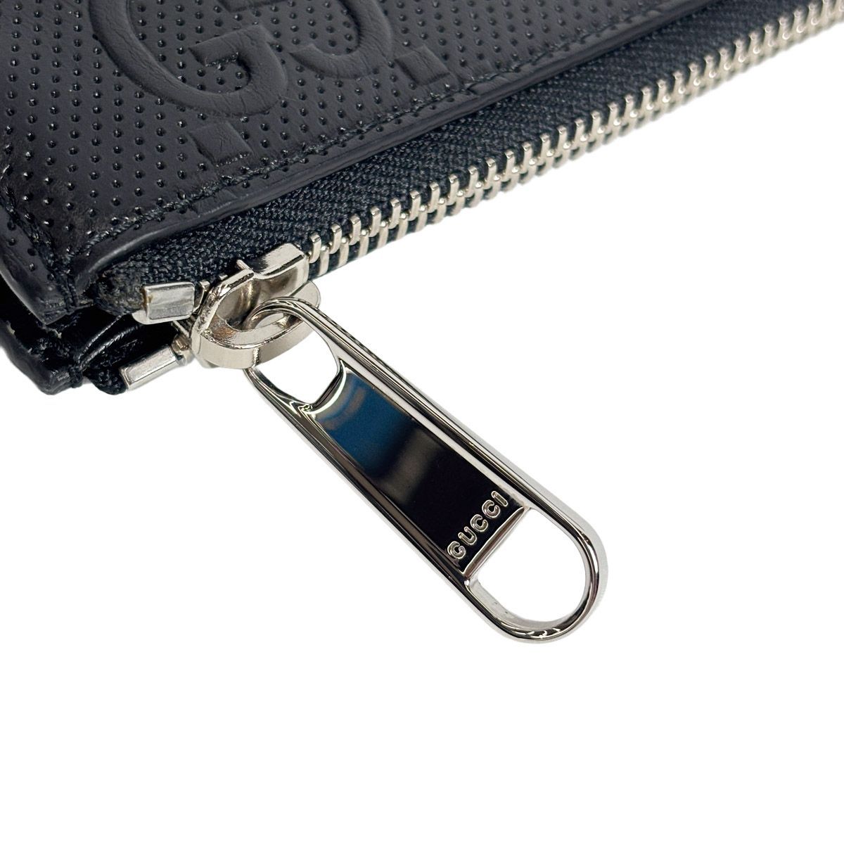 Gucci Clutch GG Embossed Leather Black Second with Wrist Strap — view 6