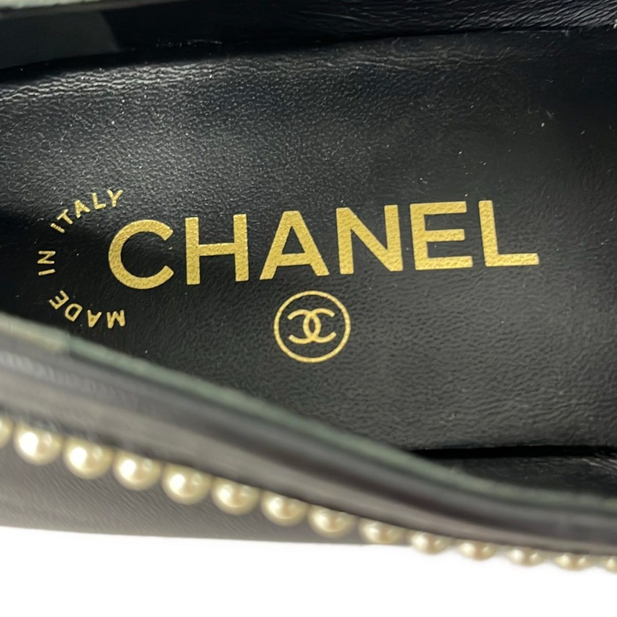 Chanel Loafers 39.5 C Black Pearl CC Logo Lambskin — view 5