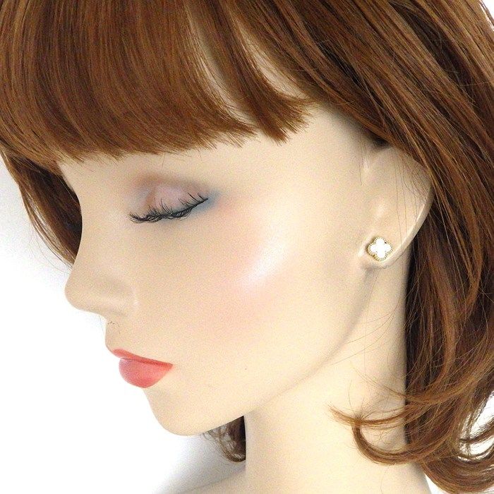 Van Cleef & Arpels Earrings Sweet Alhambra White Shell 18k Yellow Gold — view 6