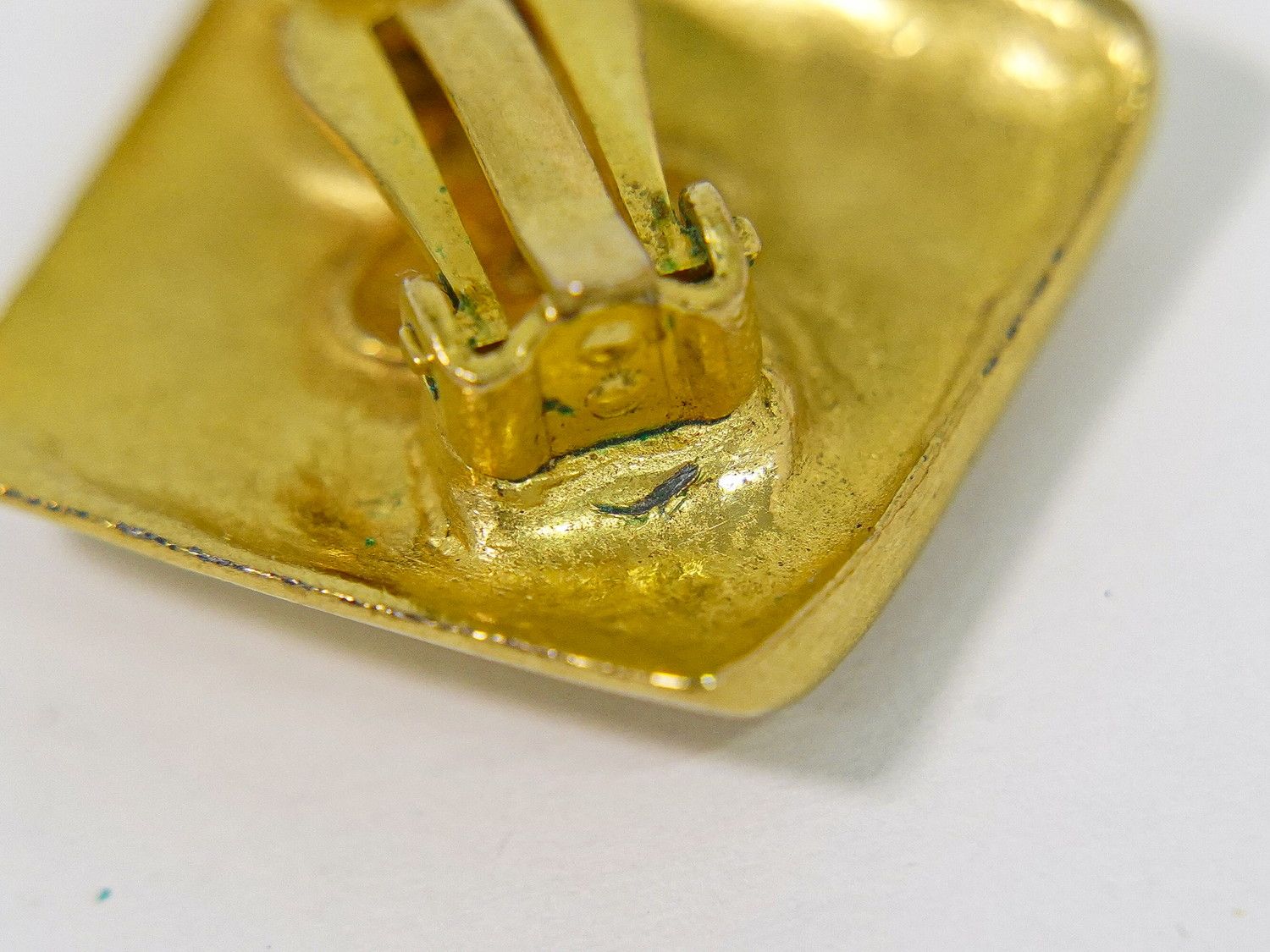 Chanel CC Logo Earrings Gold Plated — view 6