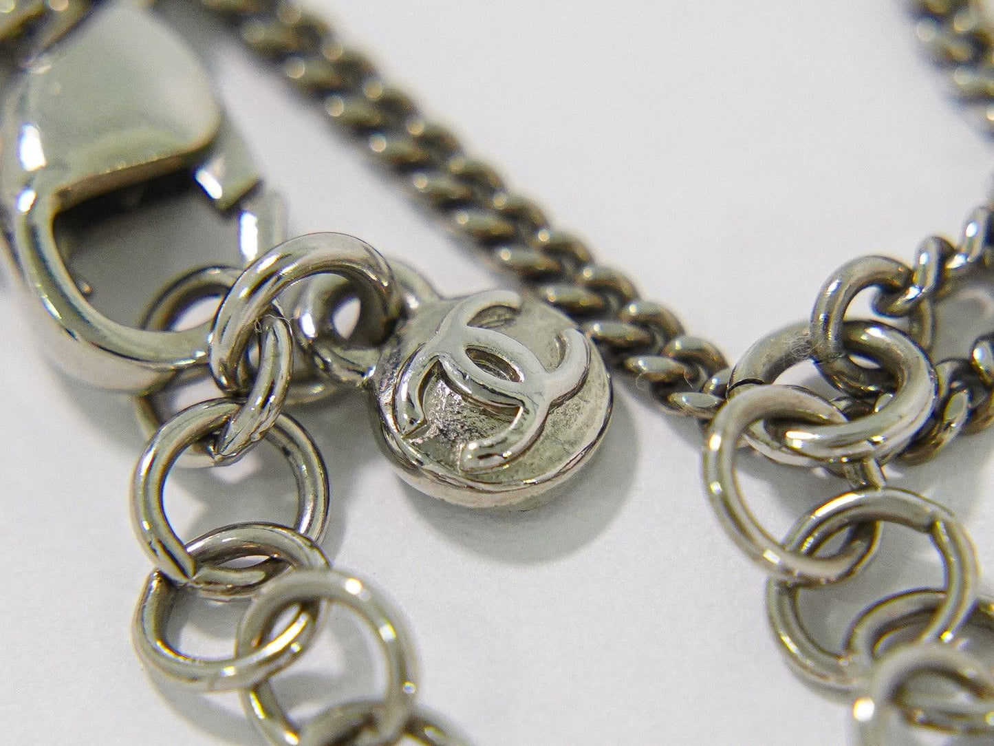 Chanel CC Logo Flower Motif Rhinestone Pendant Metal Silver — view 7