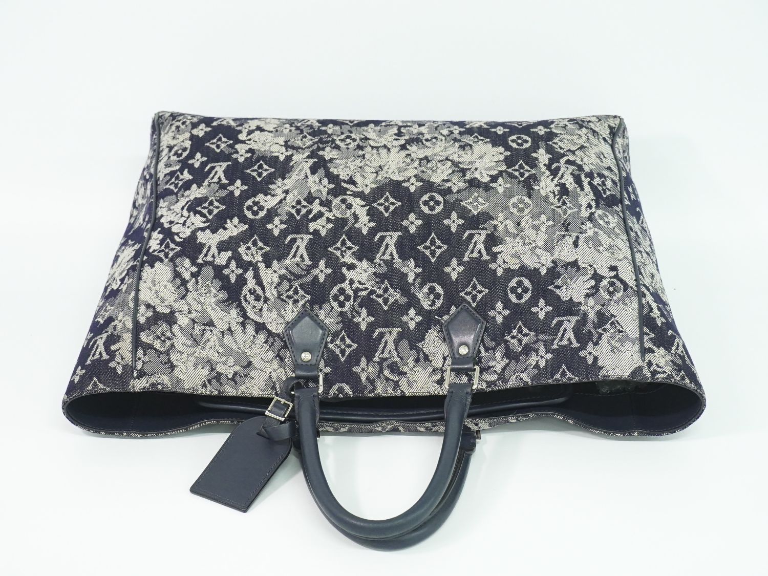 Louis Vuitton LV Grand Sac Monogram Tapestry Tote Navy — view 5
