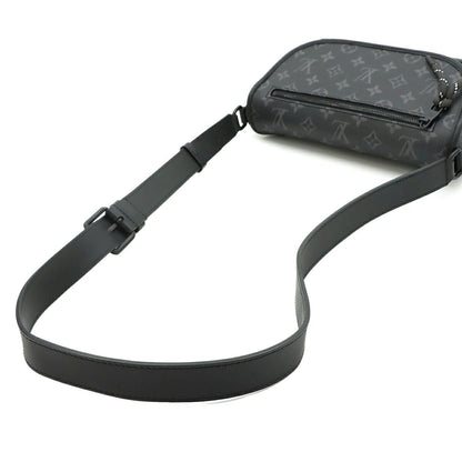 Louis Vuitton Monogram Eclipse Reverse Pulse Messenger Shoulder — view 5