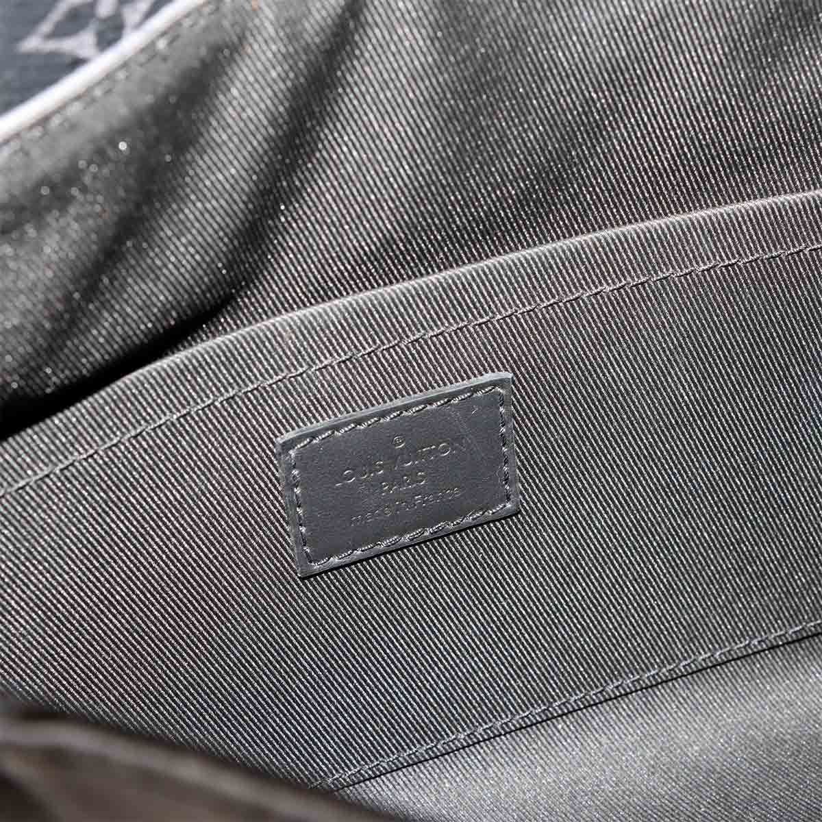 Louis Vuitton Monogram Eclipse Reverse Pulse Messenger Shoulder — view 7