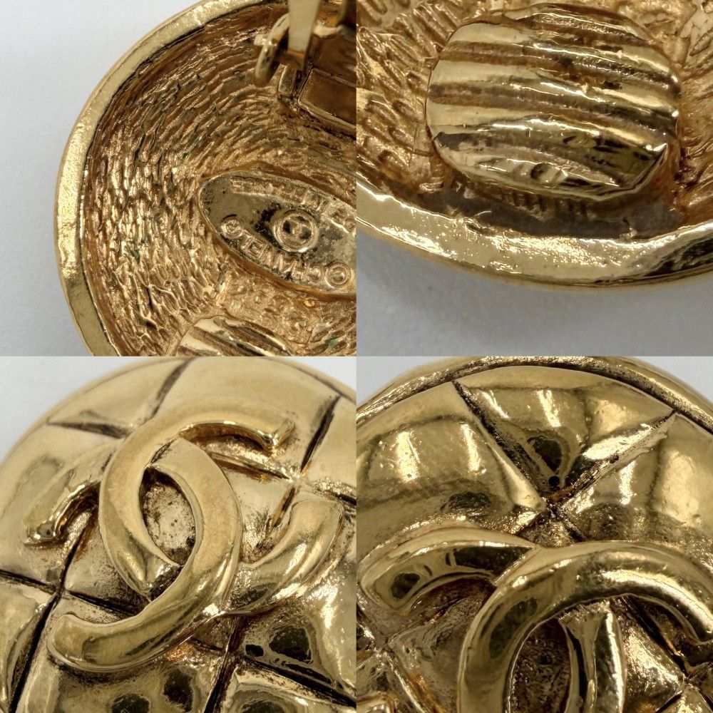 Chanel Earrings Quilted Round CC Logo Vintage Gold Plated — view 5