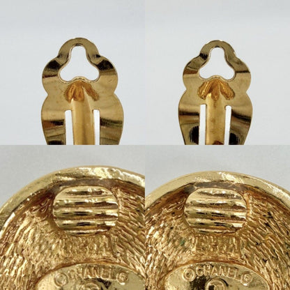 Chanel Earrings Quilted Round CC Logo Vintage Gold Plated — view 3