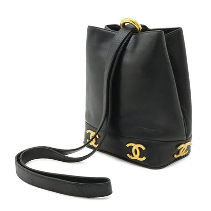 Chanel CC Logo Shoulder Bag Pochette Crossbody Lambskin Leather Black Gold — view 2