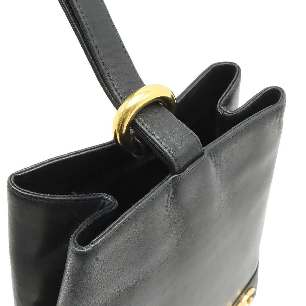 Chanel CC Logo Shoulder Bag Pochette Crossbody Lambskin Leather Black Gold — view 5