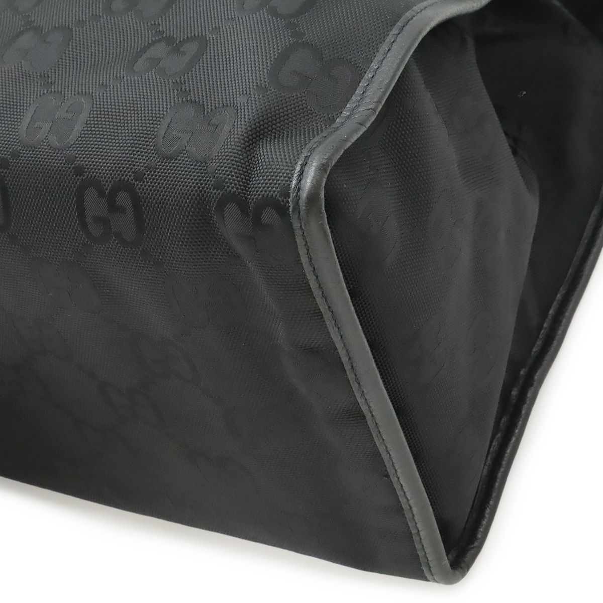 Gucci Off the Grid 2-Way Shoulder Bag Nylon Canvas Black — view 3