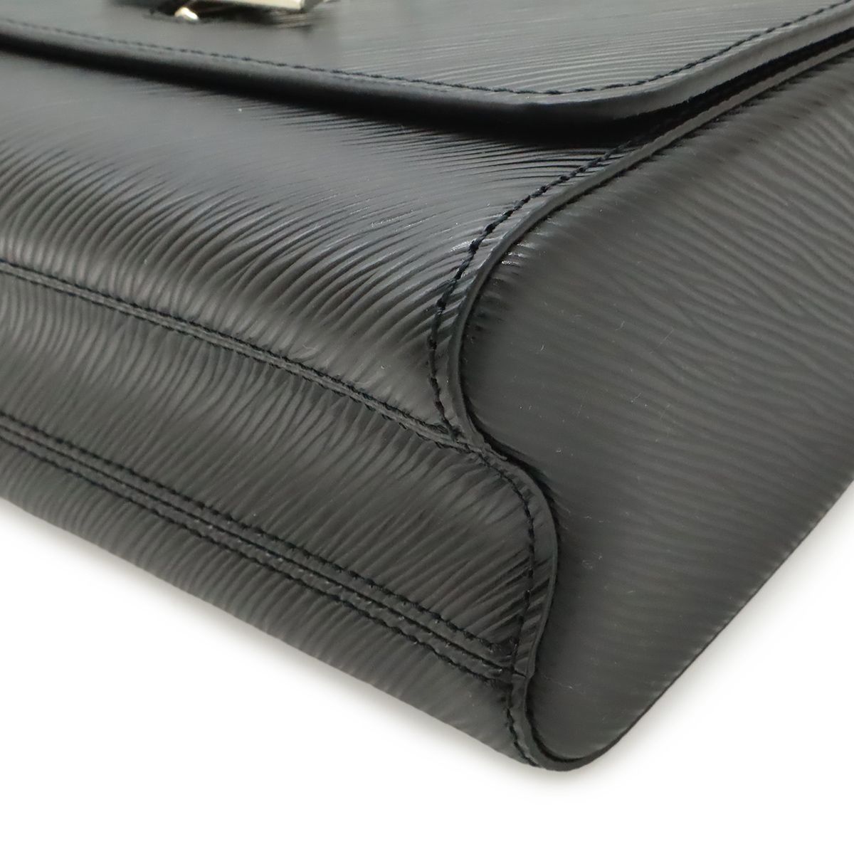 Louis Vuitton Epi Twist MM Shoulder Bag Chain Noir Black Silver Mirror Out of — view 3
