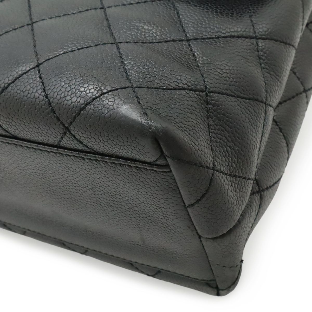 Chanel Quilted CC Logo Handbag Flap Bag Caviar Leather Black Silver — view 3