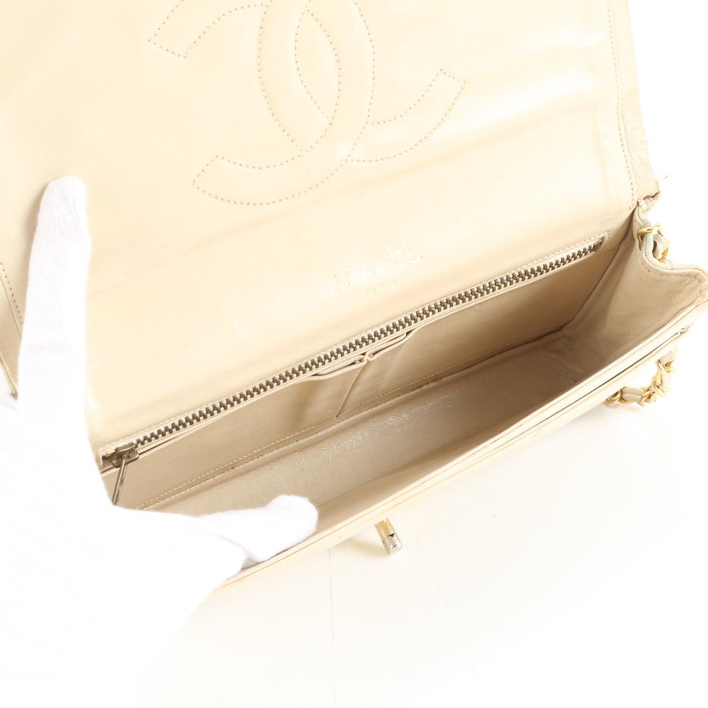 Chanel Lambskin Chain Beige Leather Shoulder Bag Hand — view 7