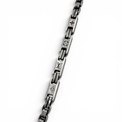 Louis Vuitton Chain Necklace LV Terra Silver — view 4