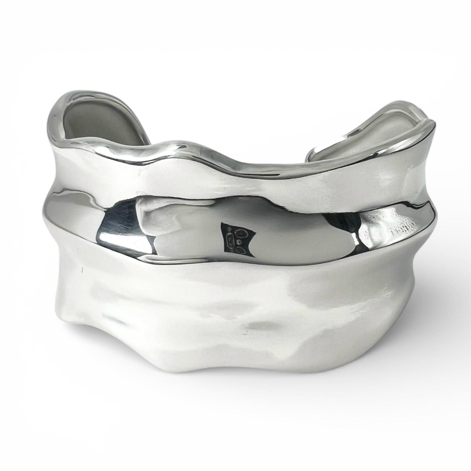 Tiffany & Co Vintage 925 Leaf Calf Bangle Silver Bracelet — view 3