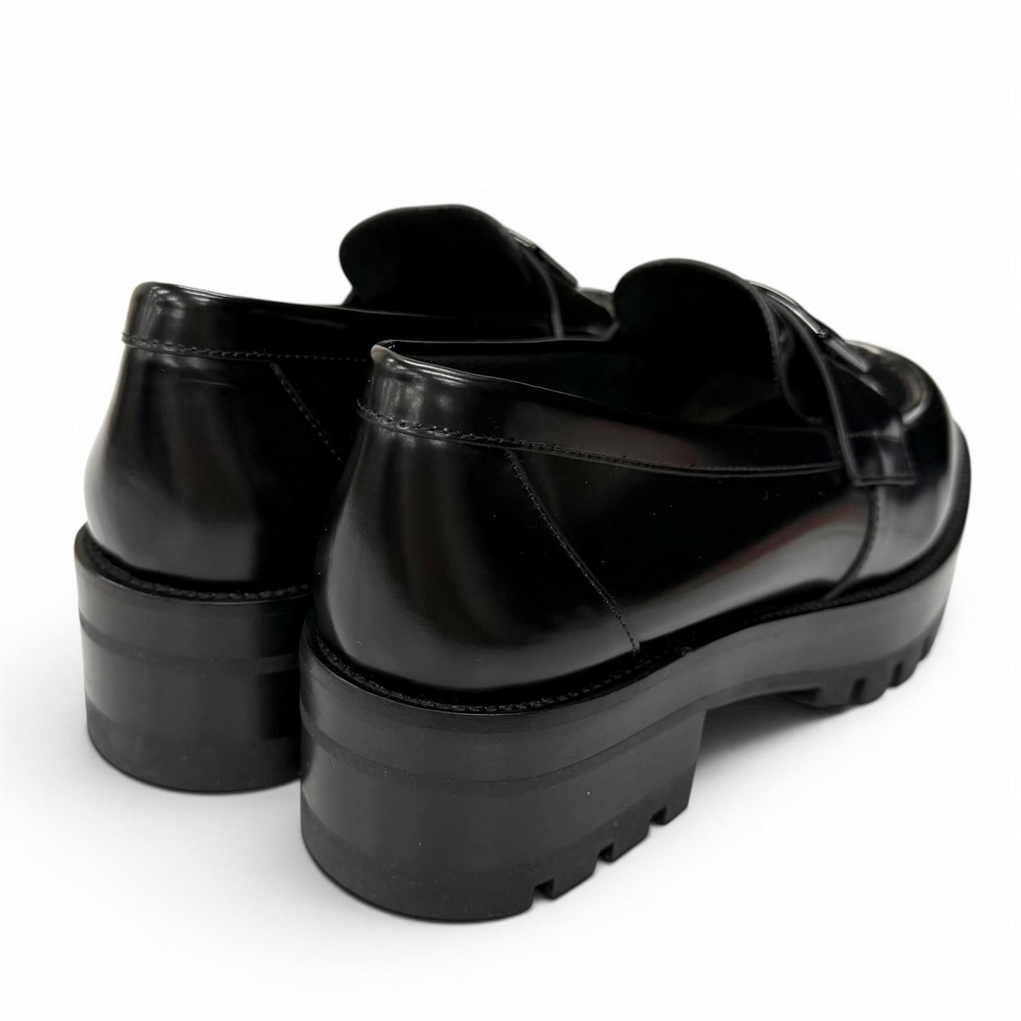 Chanel CC Logo Leather Loafers Shoes Black — view 2