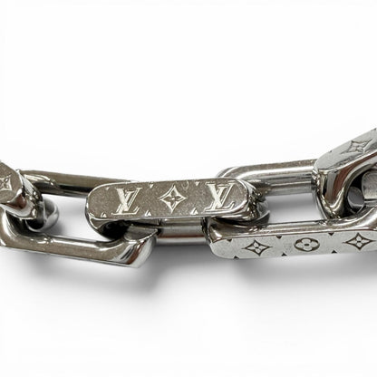 Louis Vuitton Collier Chain Monogram Necklace Silver — view 4