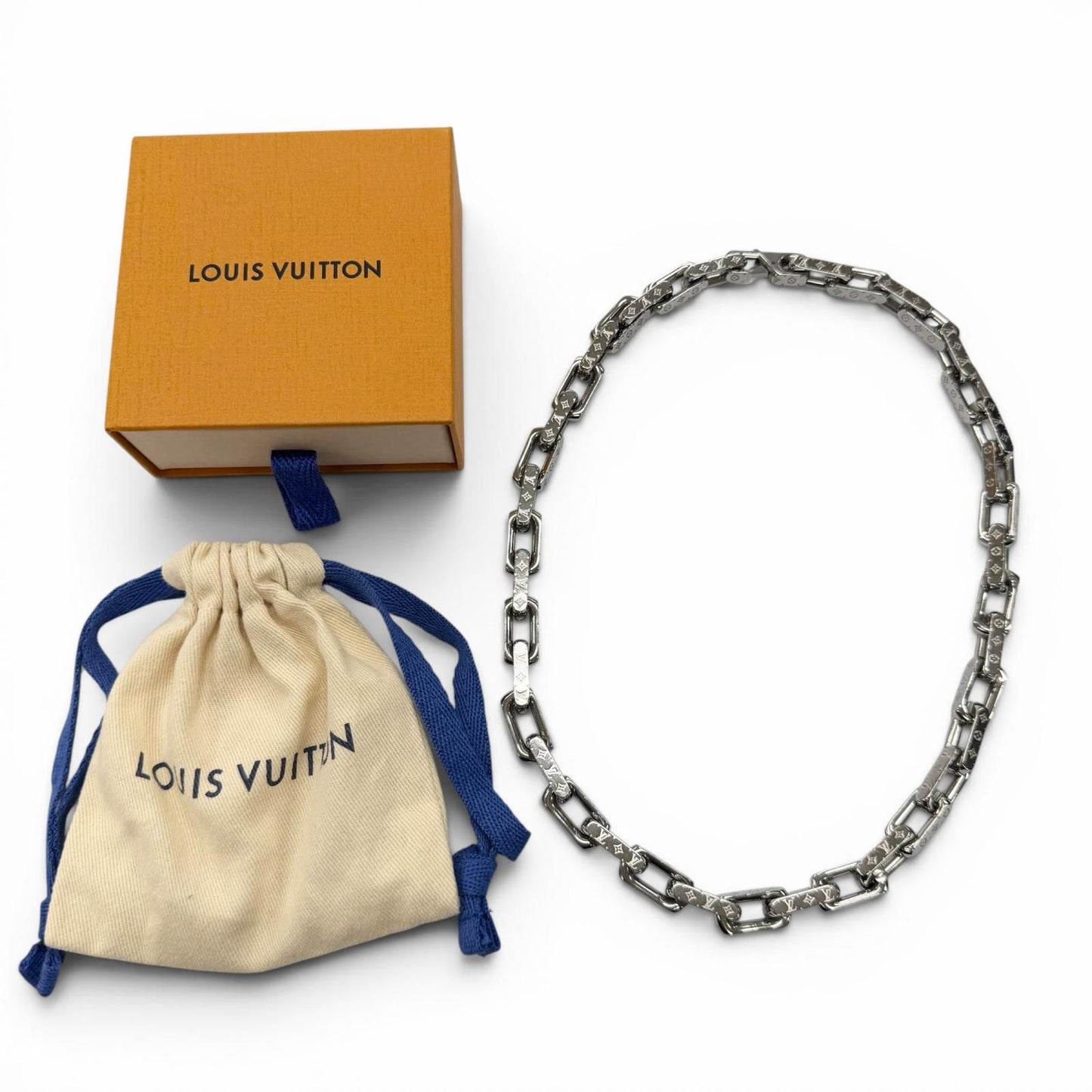 Louis Vuitton Collier Chain Monogram Necklace Silver — view 2