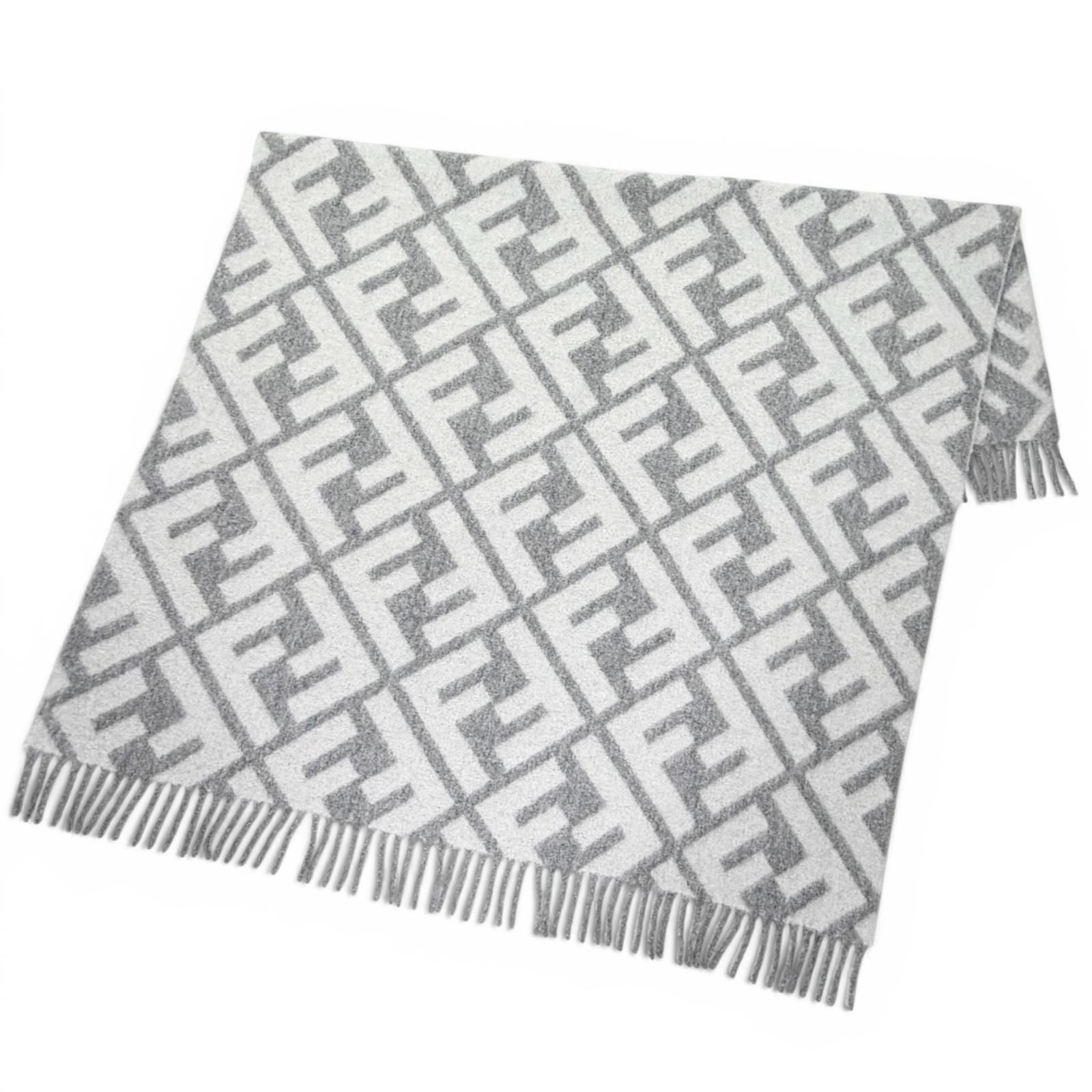 Fendi Alpaca Wool Blend FF Logo All Over Pattern Fringe Throw Gray 180 cm — view 3