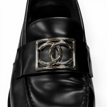 Chanel CC Logo Leather Loafers Shoes Black Silver — view 8