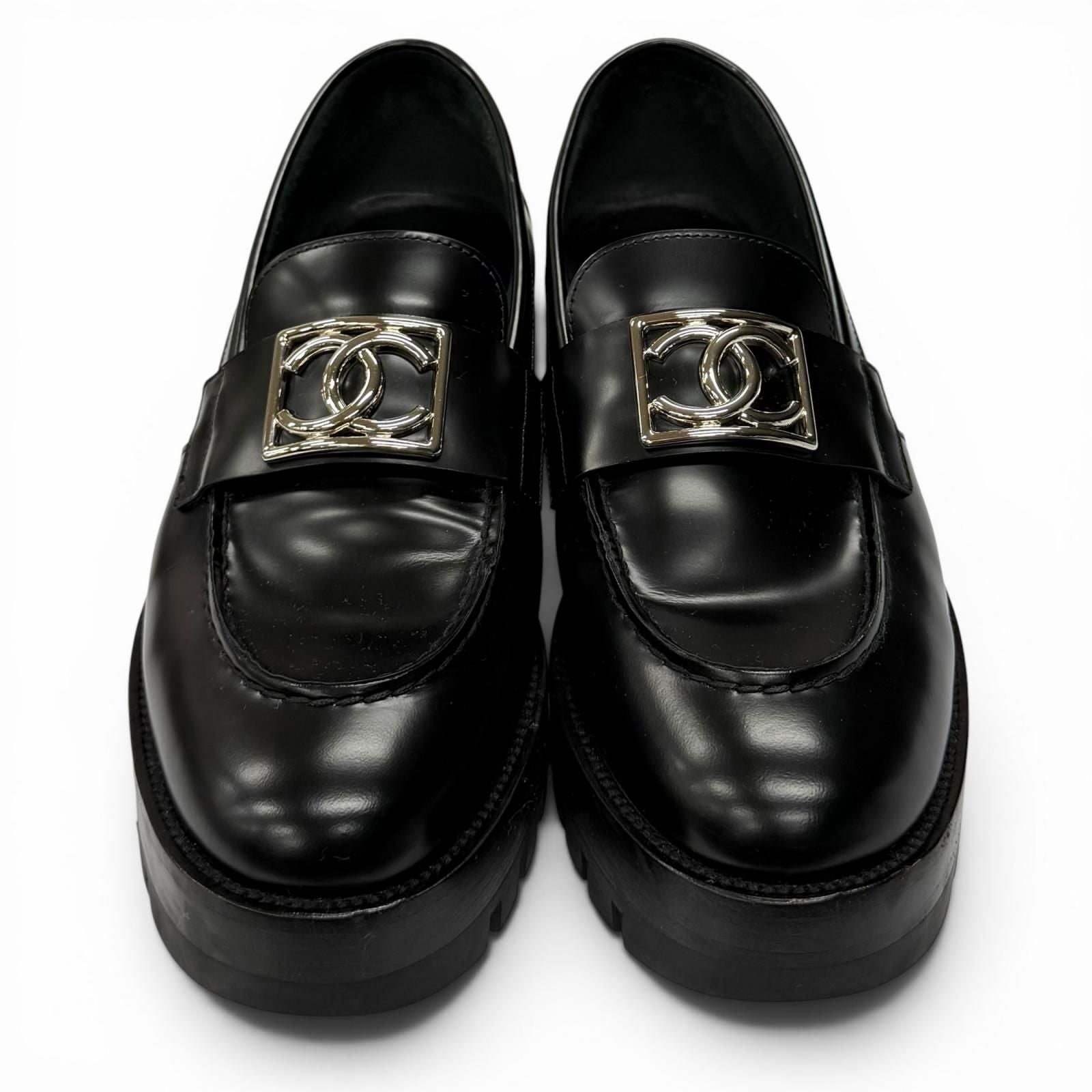 Chanel CC Logo Leather Loafers Shoes Black Silver — view 3