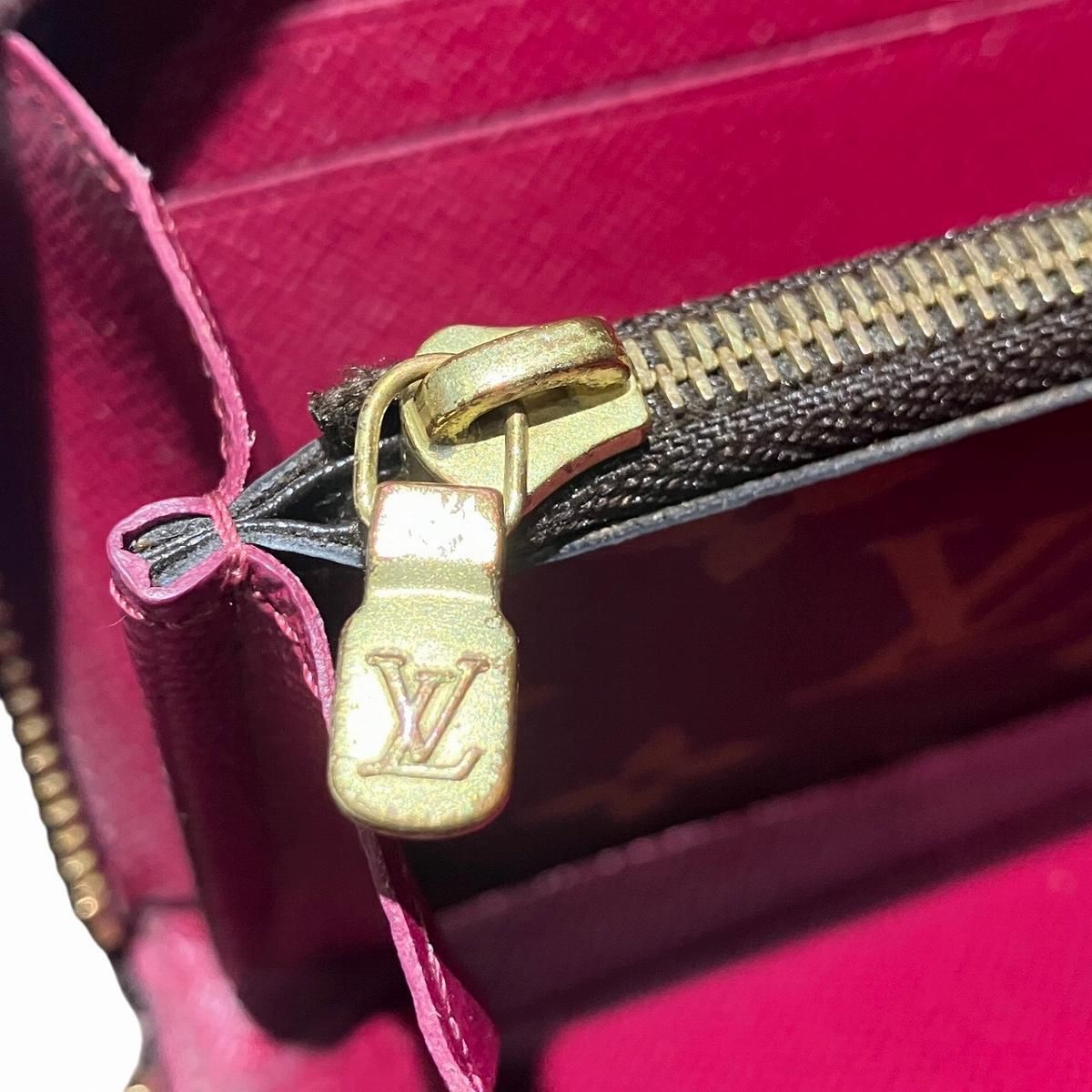 Louis Vuitton Portefeuille Clemence Monogram Wallet — view 8
