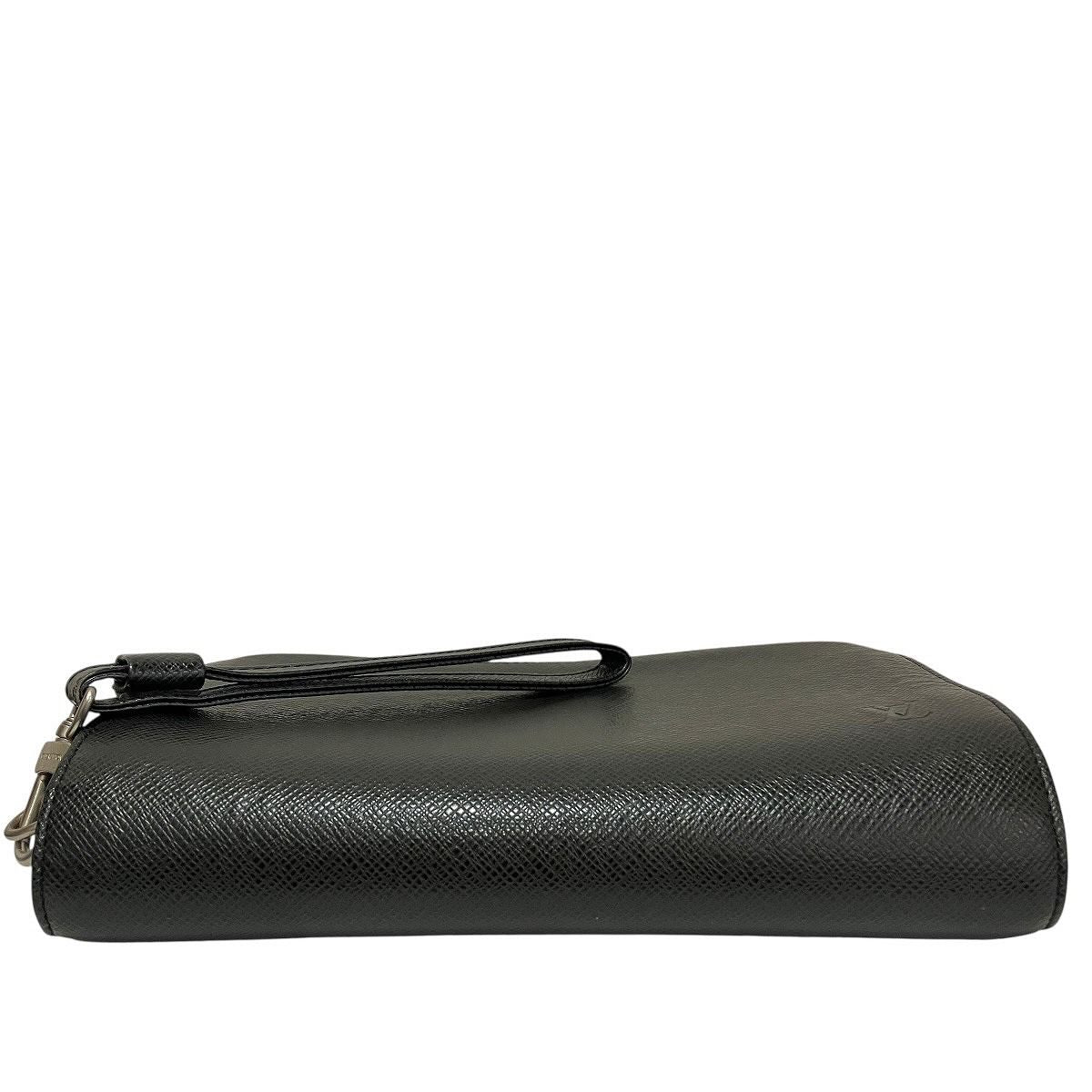 Louis Vuitton Baikal Taiga Second Bag Leather — view 3