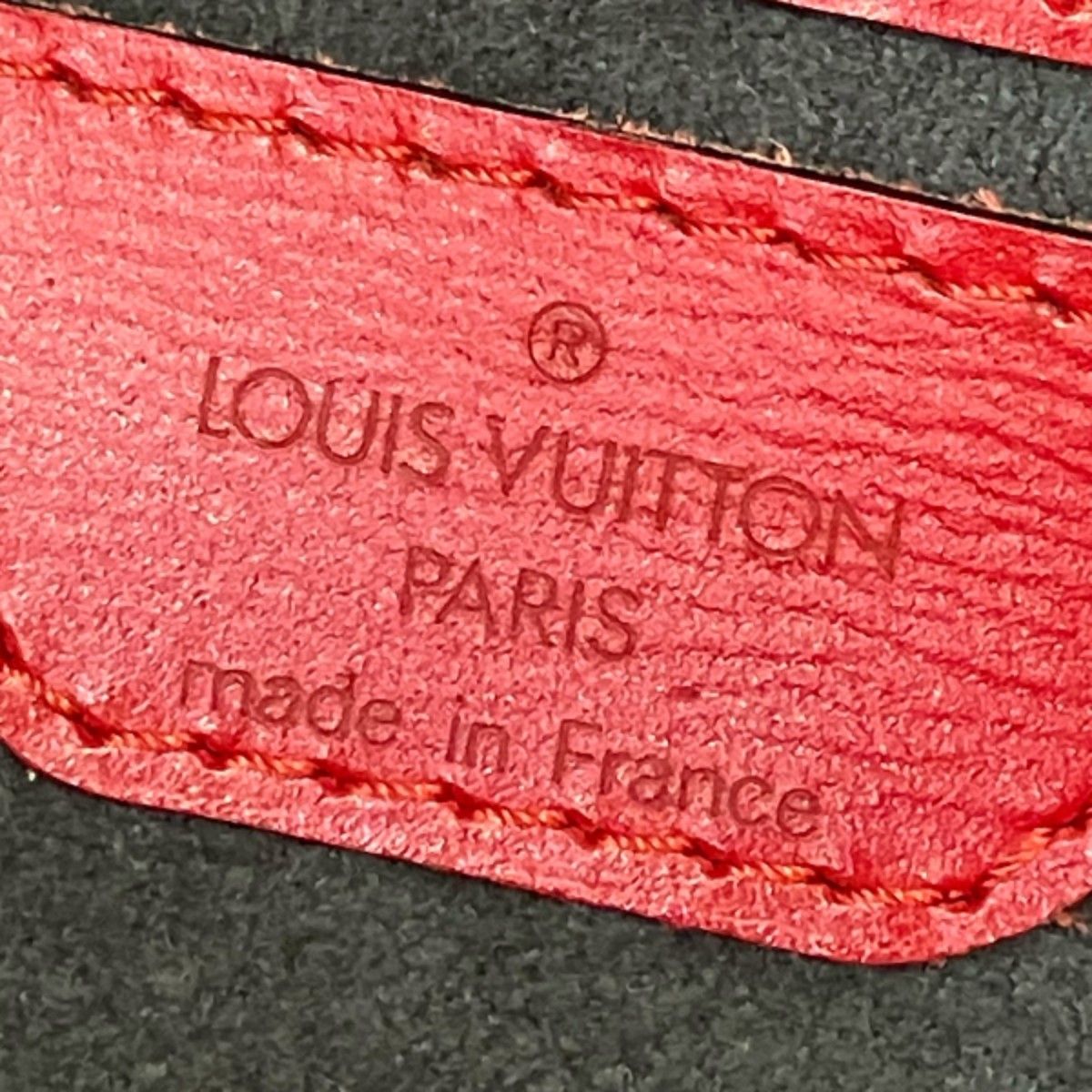 Louis Vuitton Saint Jacques Epi Handbag Leather — view 4