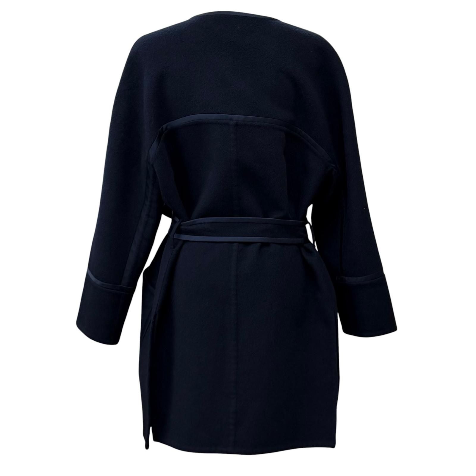 Loro Piana Cashmere with Belt Tailored Coat Navy — view 3