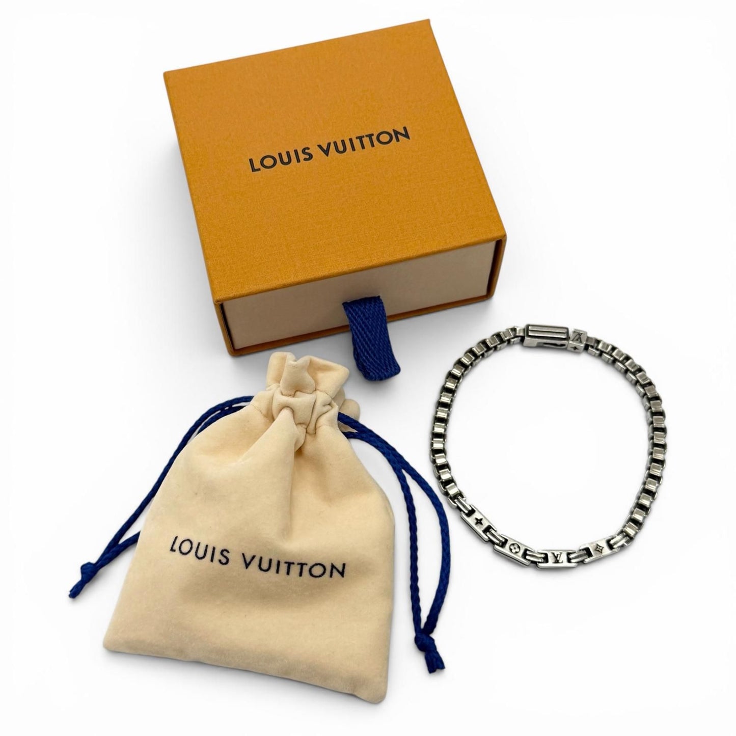 Louis Vuitton 2025 LV L 135300 Bracelet — view 2