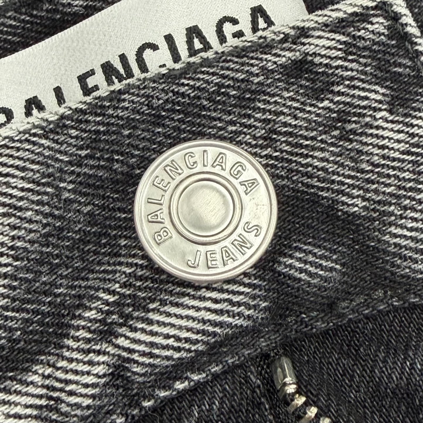 Balenciaga Cotton 100% Logo Patch Denim Shorts Black 34 Recommended — view 5