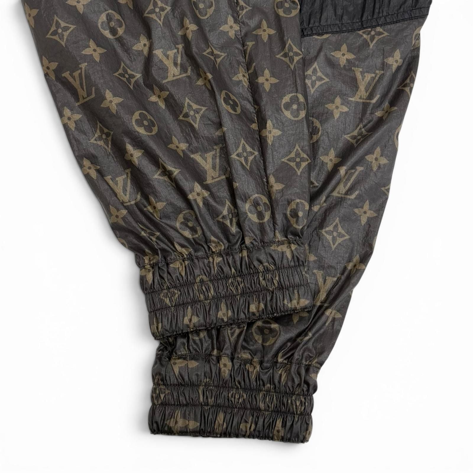Louis Vuitton Monogram Color Block Jogging Pants Black 34 — view 5