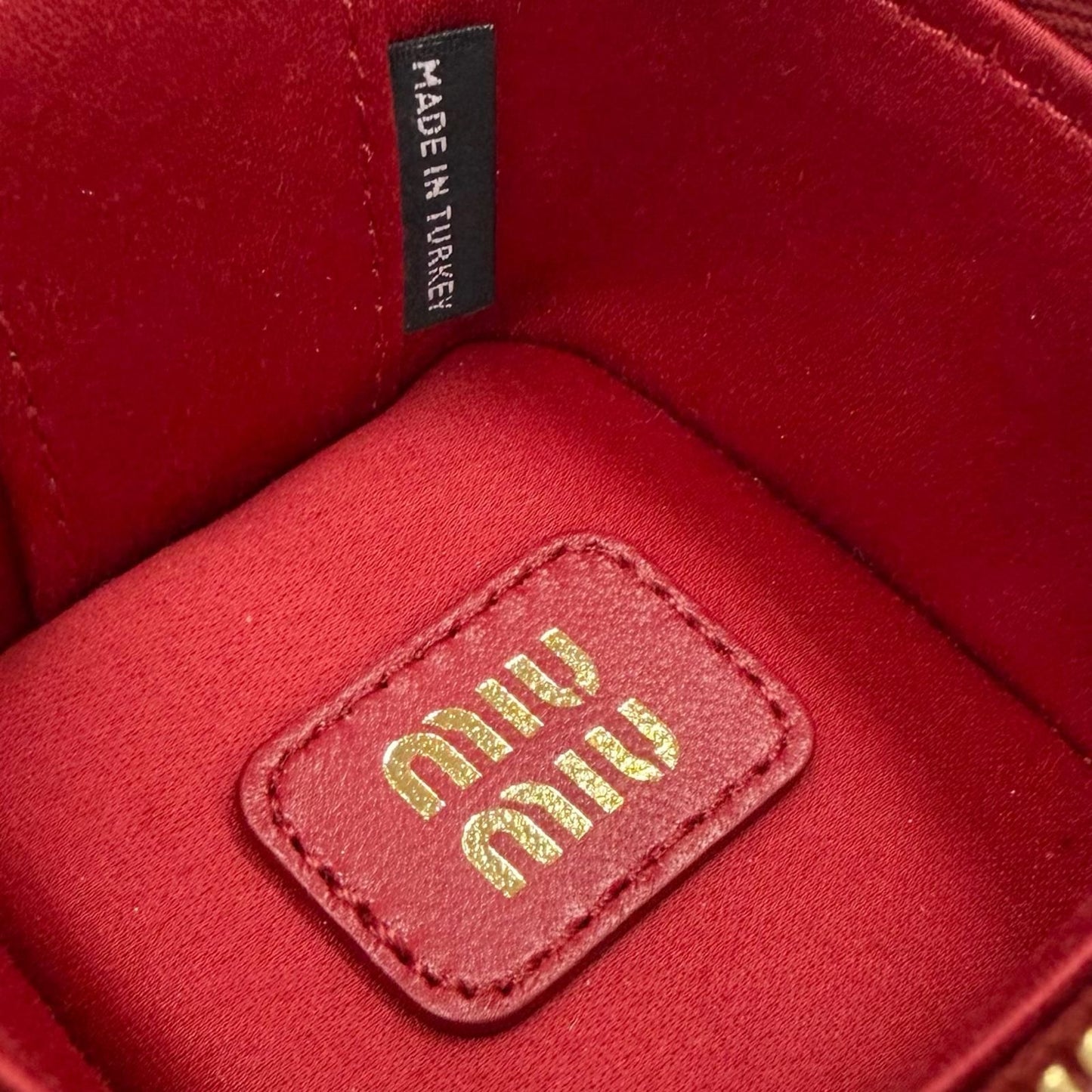 Miu Miu Matelasse Charm Logo Key Ring Leather Pouch Red Gold Large Recommended — view 8