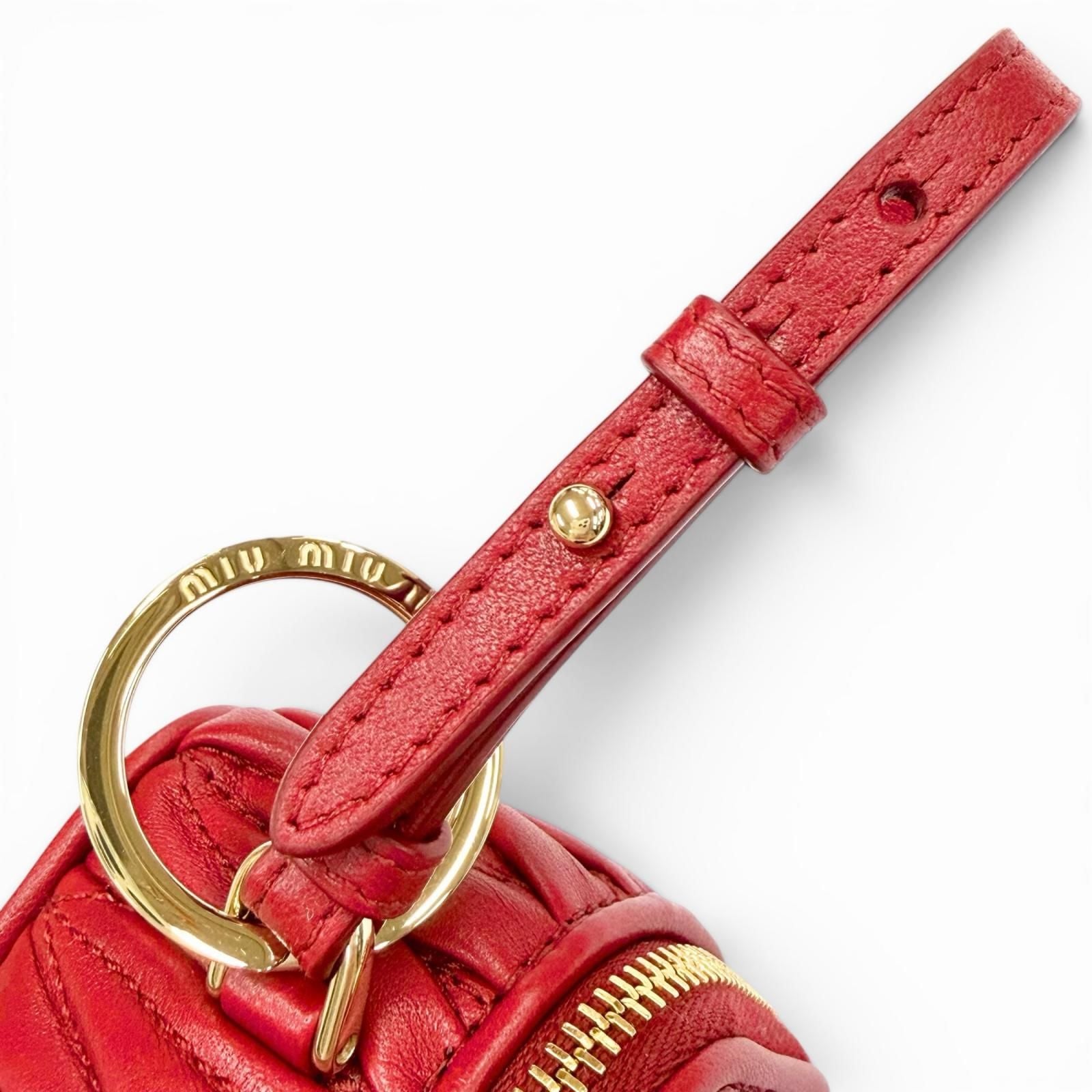 Miu Miu Matelasse Charm Logo Key Ring Leather Pouch Red Gold Large Recommended — view 6