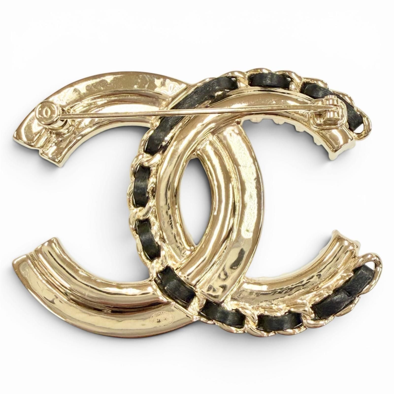 Chanel CC Logo Leather Rhinestone Faux Pearl Brooch Gold Black Large Recommended — view 3