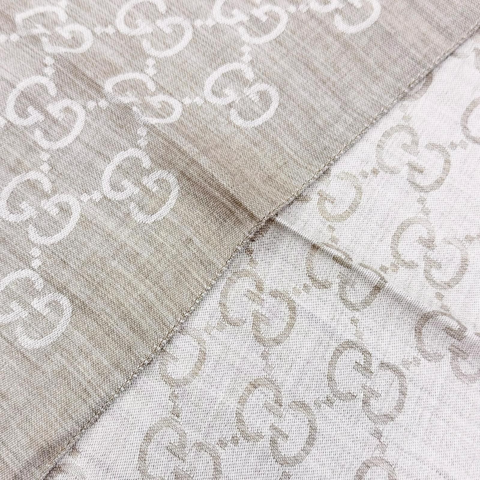 Gucci Wool Silk GG Jacquard Mini Fringe Shawl Beige 180 45 Recommended Scarf — view 3