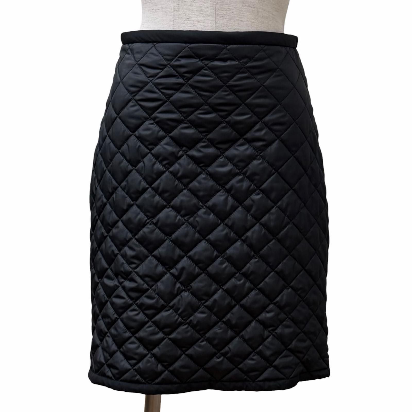 Louis Vuitton Knee Length Quilted Tight Skirt Black 36