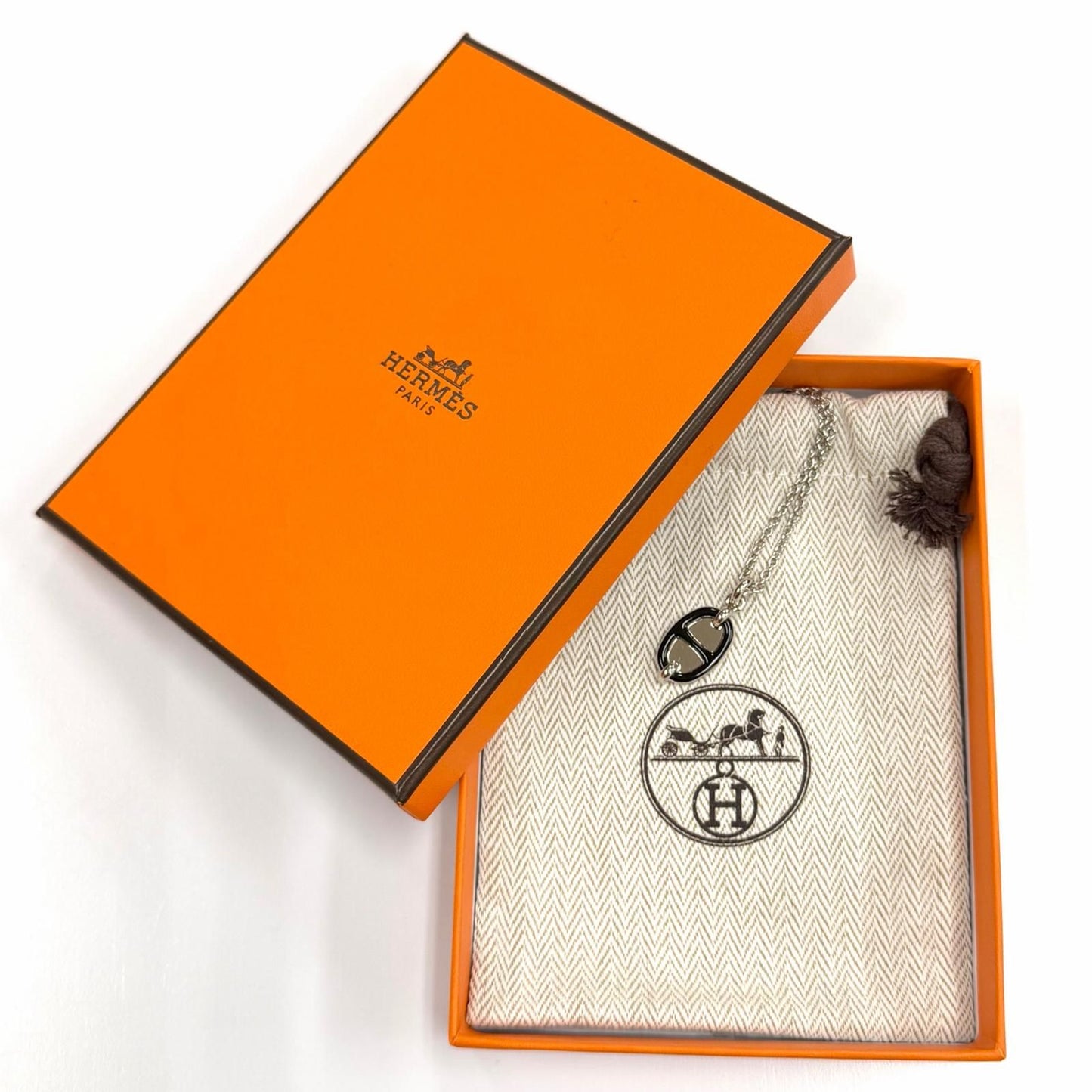 Hermes Pendant Mini Maillon PM Chaine D'ancre Necklace Black — view 2