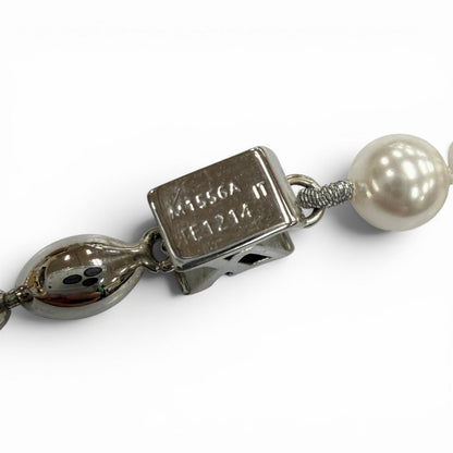 Louis Vuitton Pearl Fusion LV Logo Chain Bracelet Silver White — view 6