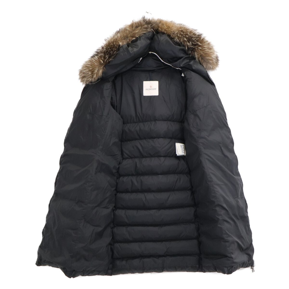 Moncler Tinuv Belted Down Jacket — view 4
